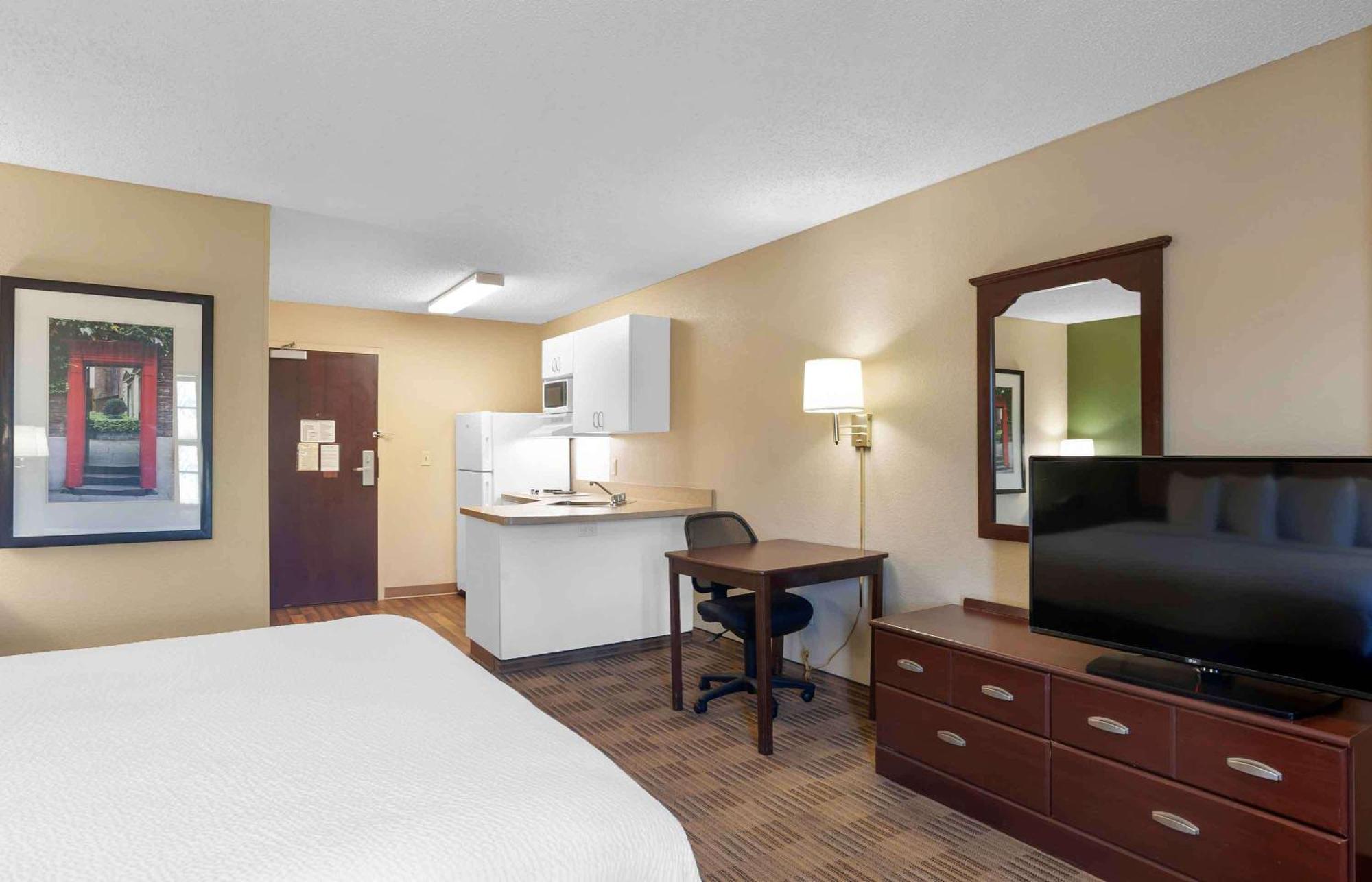 Extended Stay America Suites - Cleveland - Brooklyn Εξωτερικό φωτογραφία