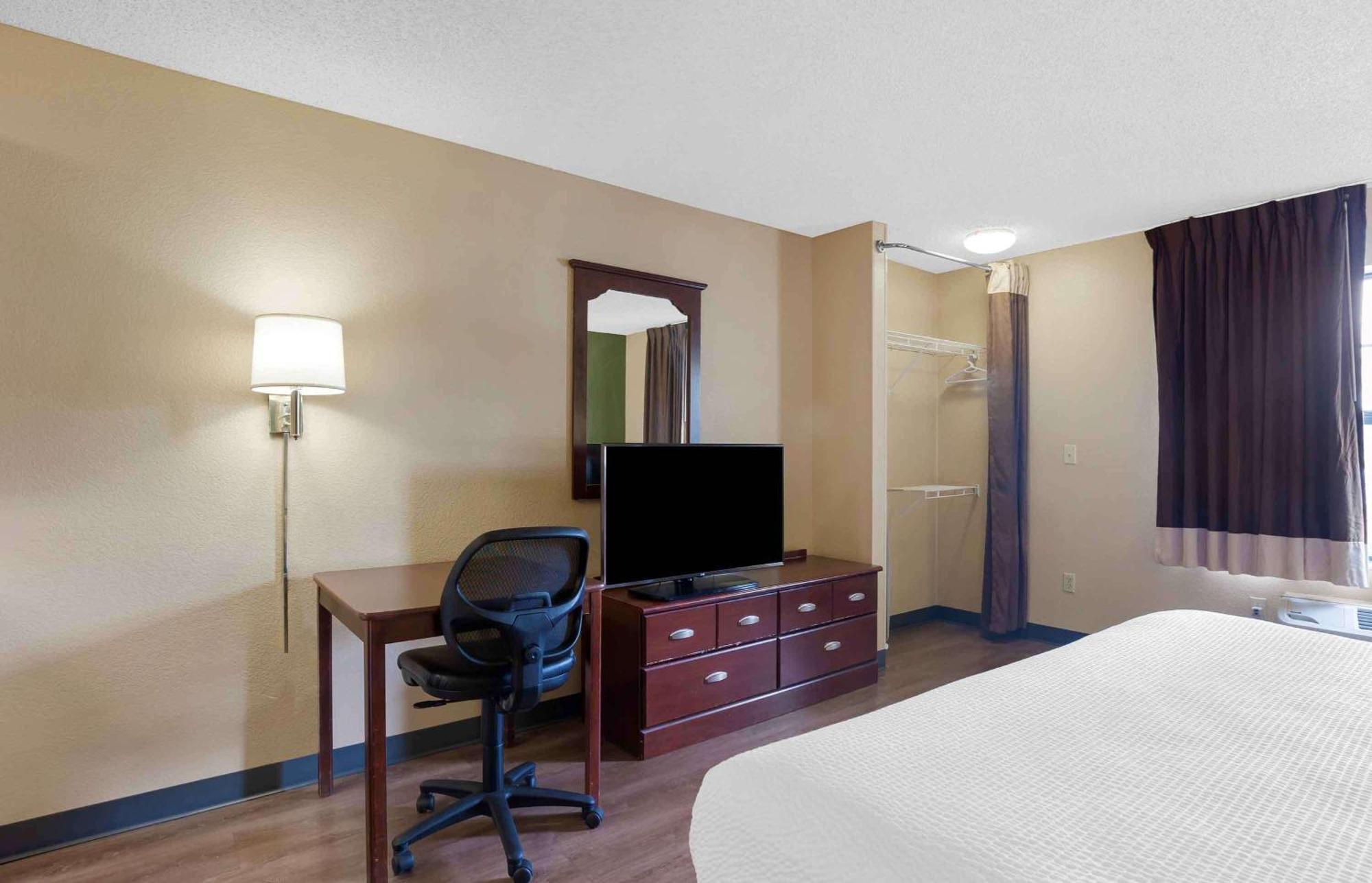 Extended Stay America Suites - Cleveland - Brooklyn Εξωτερικό φωτογραφία